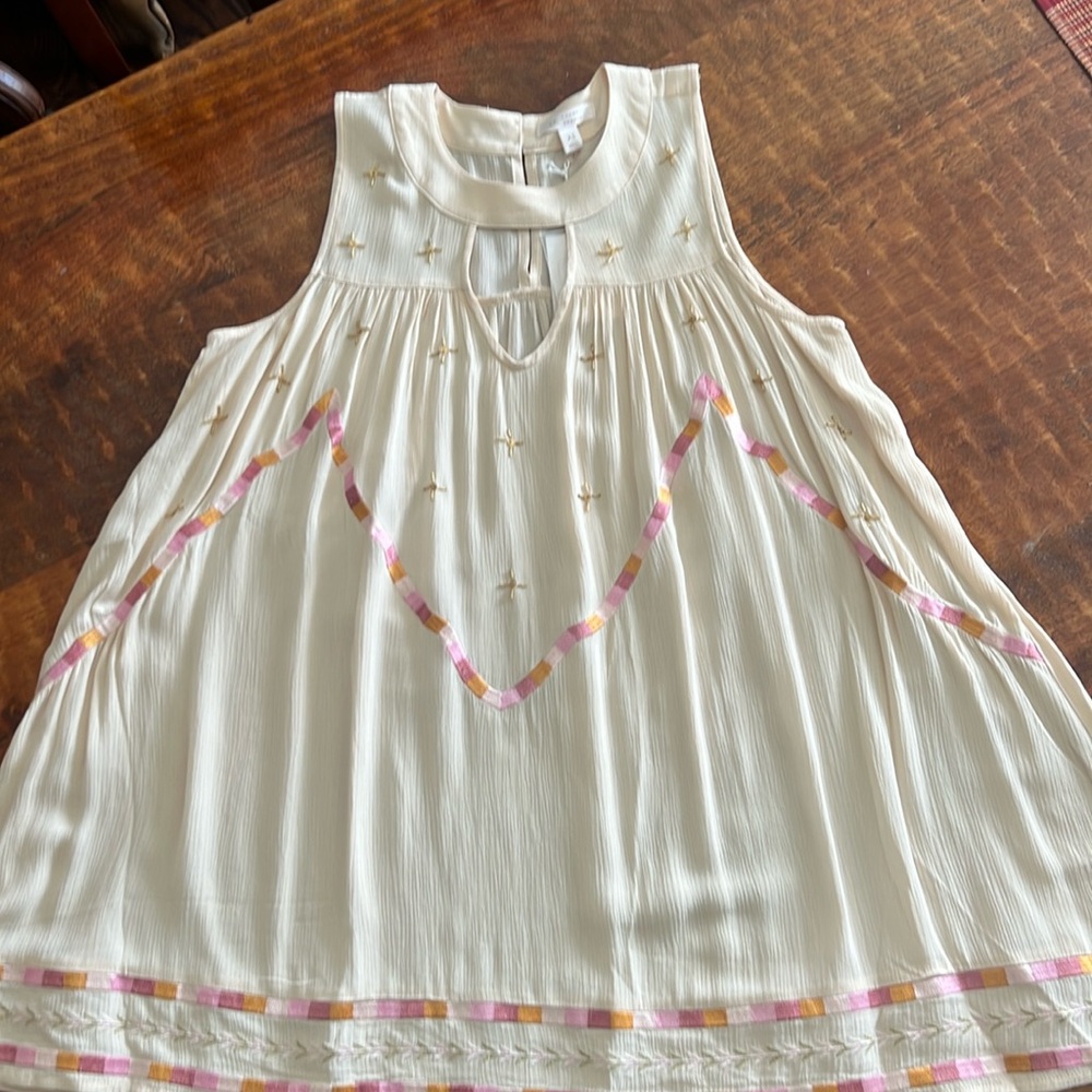 LC Lauren Conrad sleeveless beaded tunic/blouse  with keyhole neckline